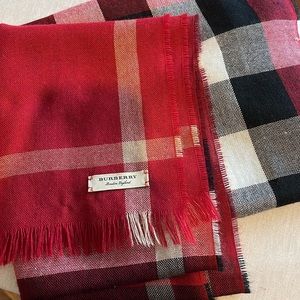 Burberry Scarf Red Cashmere Wool Blend